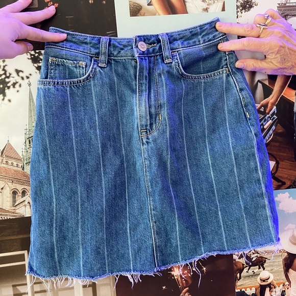 Hollister Dresses & Skirts - Hollister ultra high rise skirt size 00 or w23